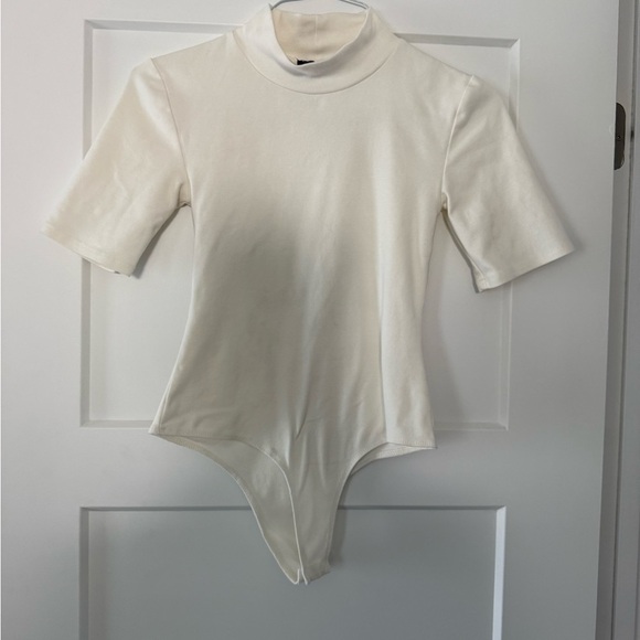 Steve Madden Mock Neck Bodysuit Ivory - Picture 2 of 4